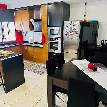 Nene House - Casa De By Ferias Em Figueira Nyaraló *